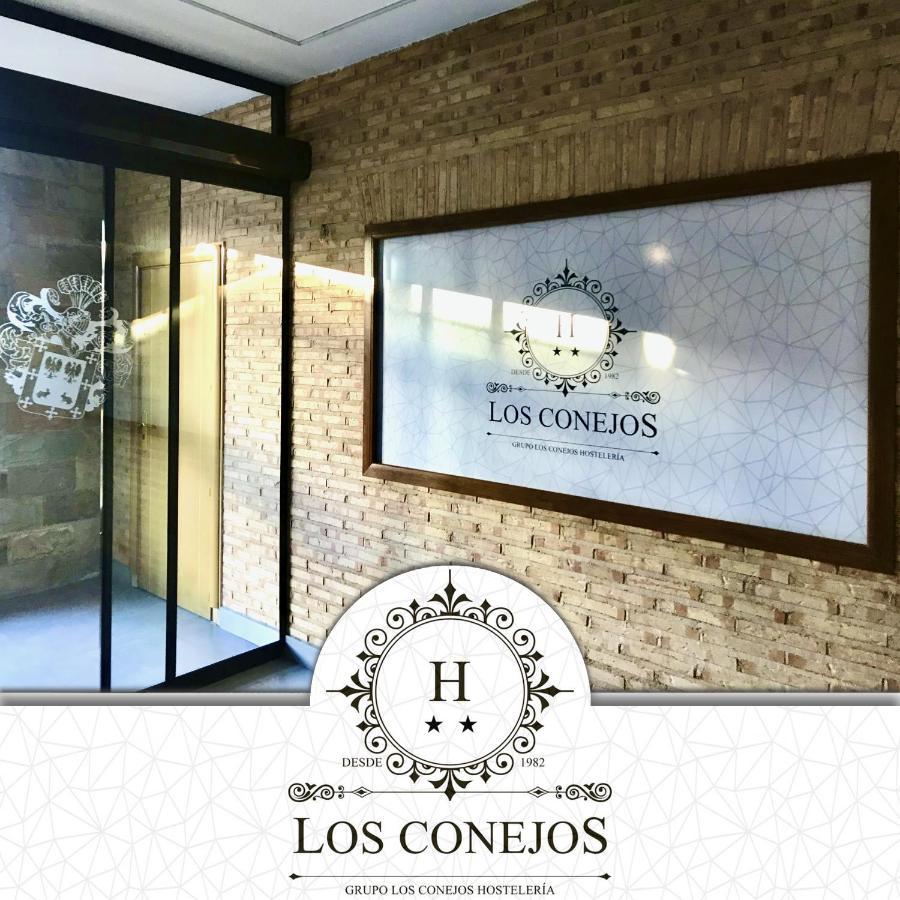Mora Hotel Los Conejos מראה חיצוני תמונה