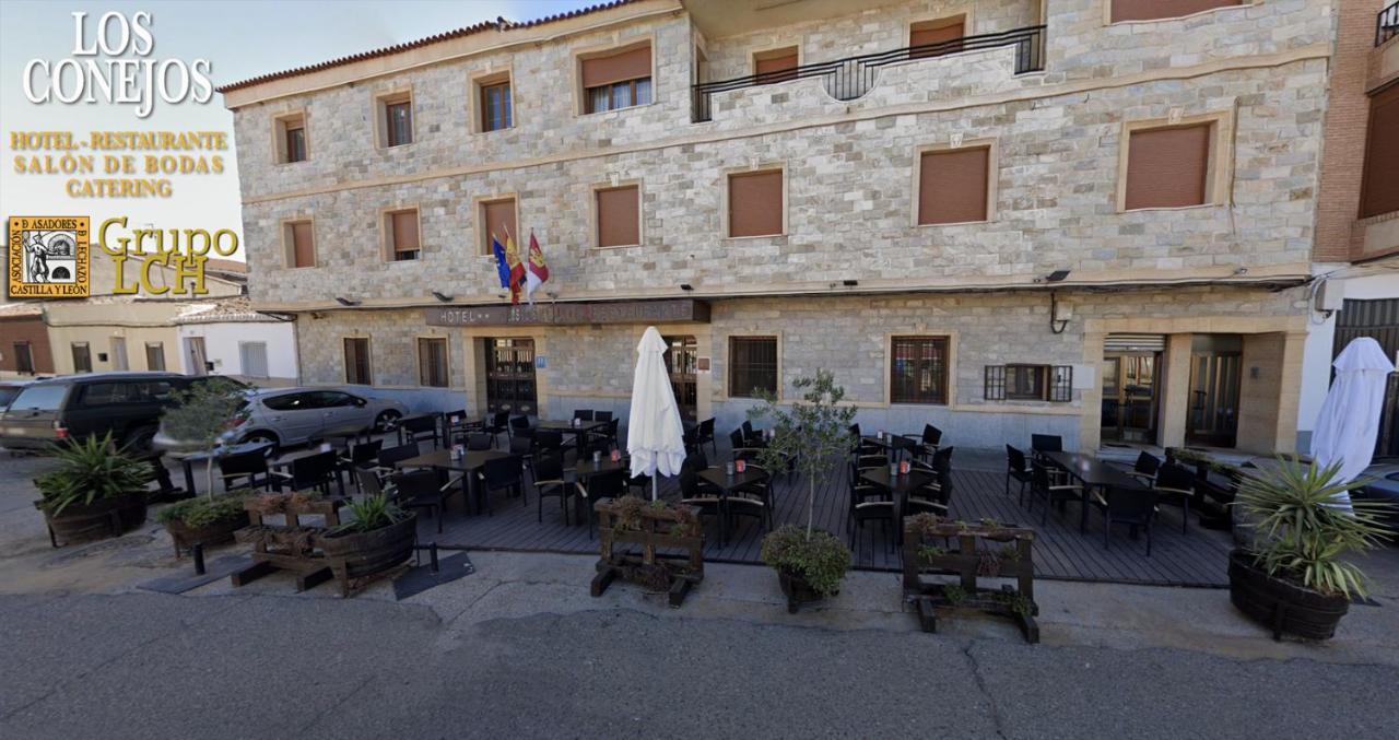 Mora Hotel Los Conejos מראה חיצוני תמונה