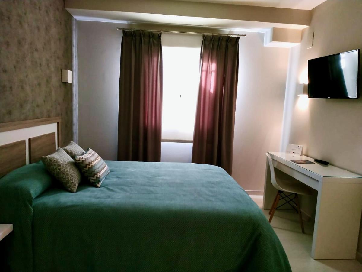 Mora Hotel Los Conejos מראה חיצוני תמונה