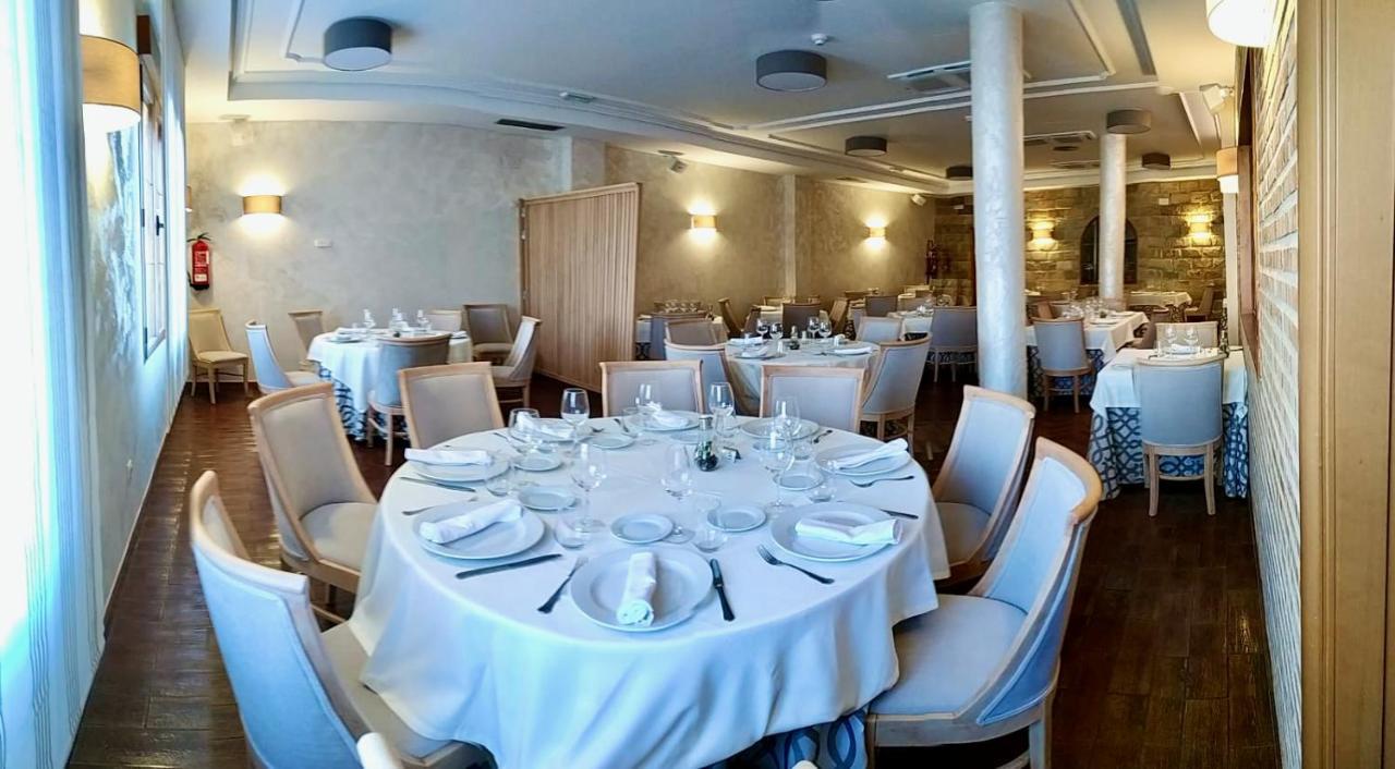 Mora Hotel Los Conejos מראה חיצוני תמונה